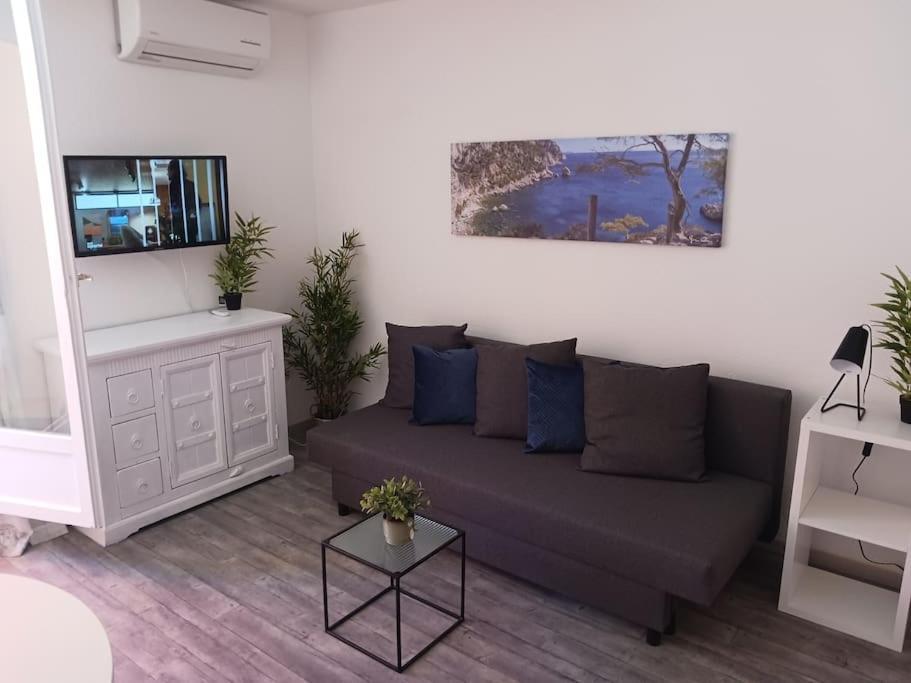 Studio Meuble Bord De Mer Bormes-les-Mimosas Luaran gambar